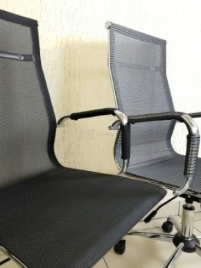 Кресло Barneo K-111H для персонала (черная сетка) в Лабытнанги - labytnangi.mebel-74.com | фото